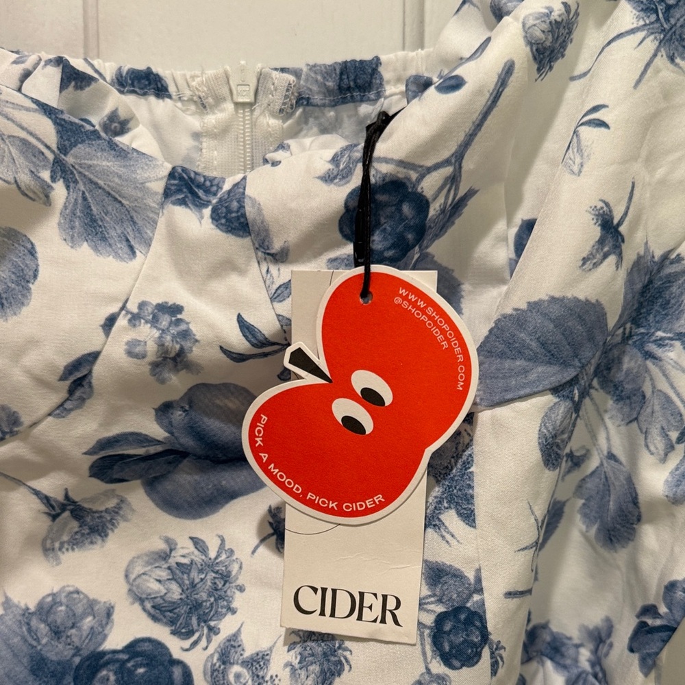 Cider Blue and White Floral Maxi Dress - Picture 8 of 8